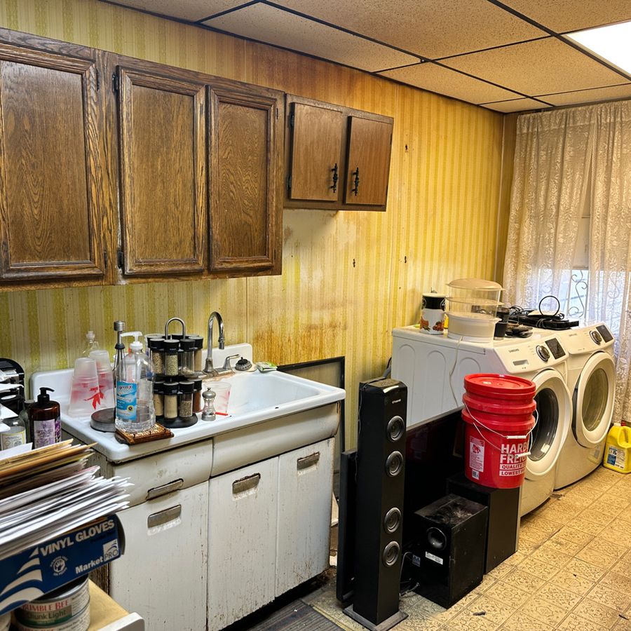 51st Street kitchen & pantry, before