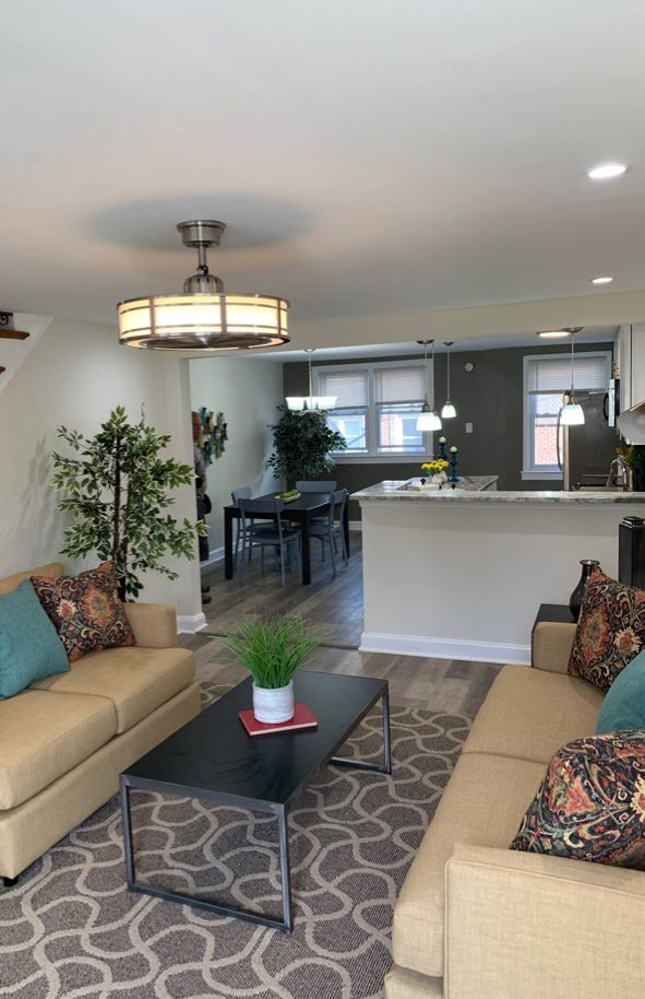 Cambridge: open to the living room