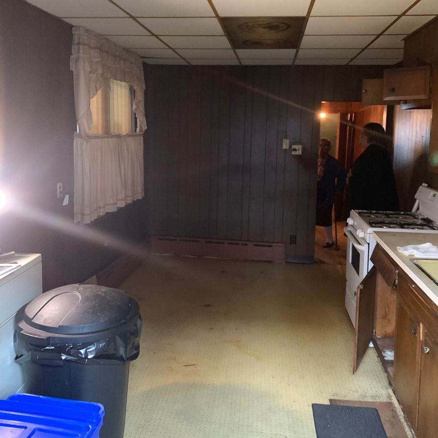 Newkirk kitchen, before